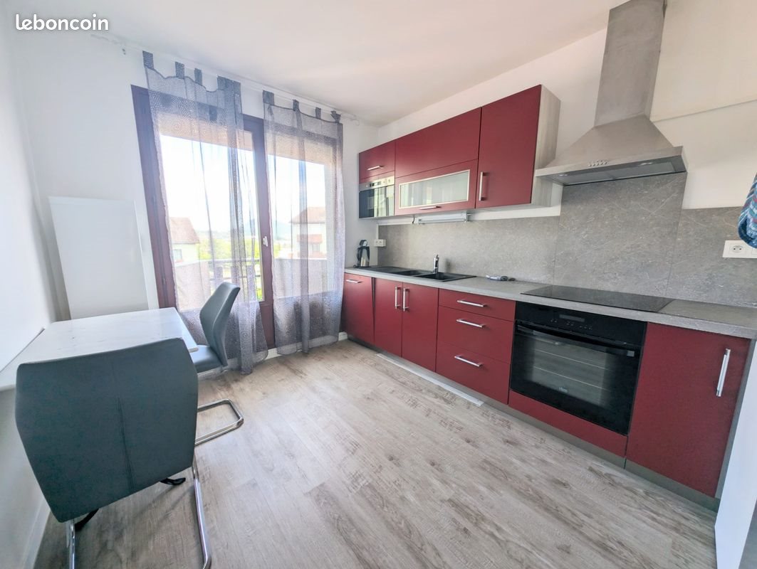 Appartement à vendre, 69m², Meythet