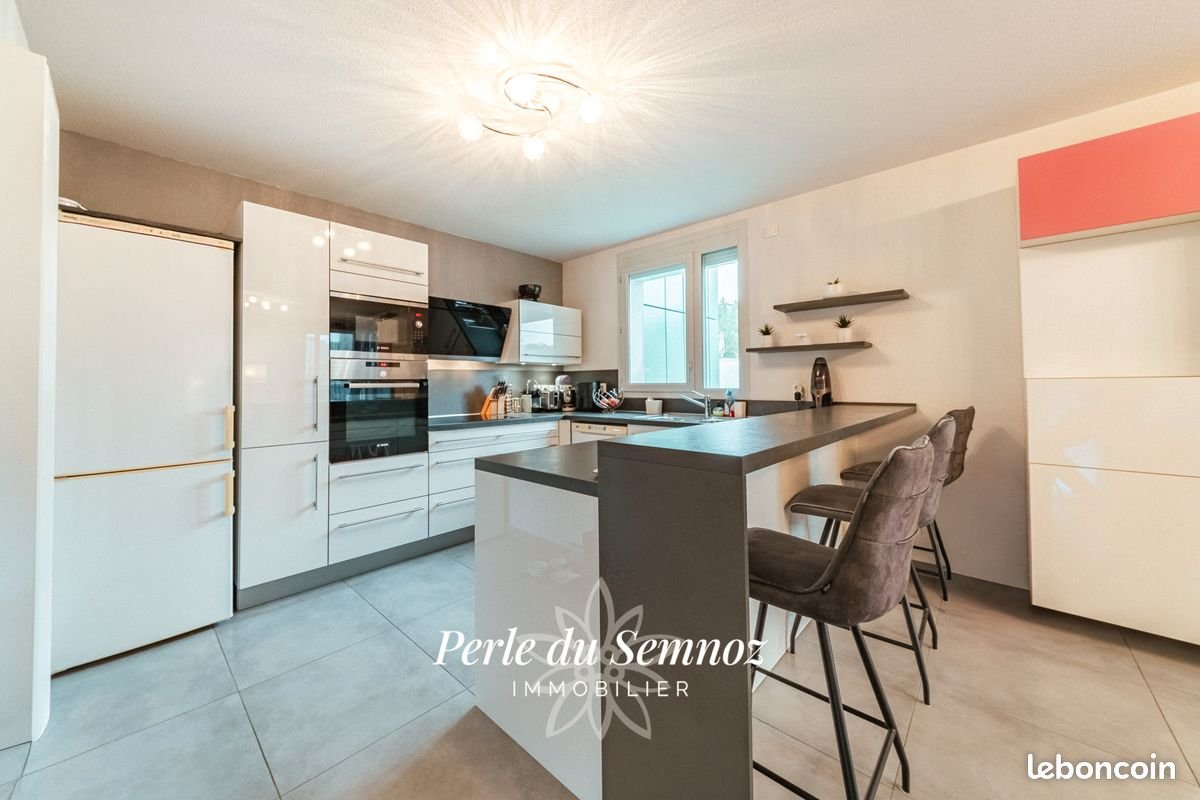Appartement à vendre, 66m², Cran-Gevrier