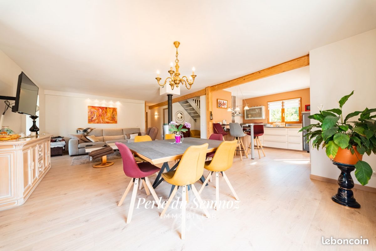 Maison à vendre, 137m², Gruffy