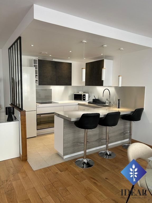 Appartement à louer, 94m², Paris 6ème