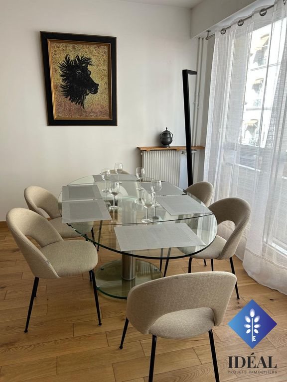 Appartement à louer, 94m², Paris 6ème