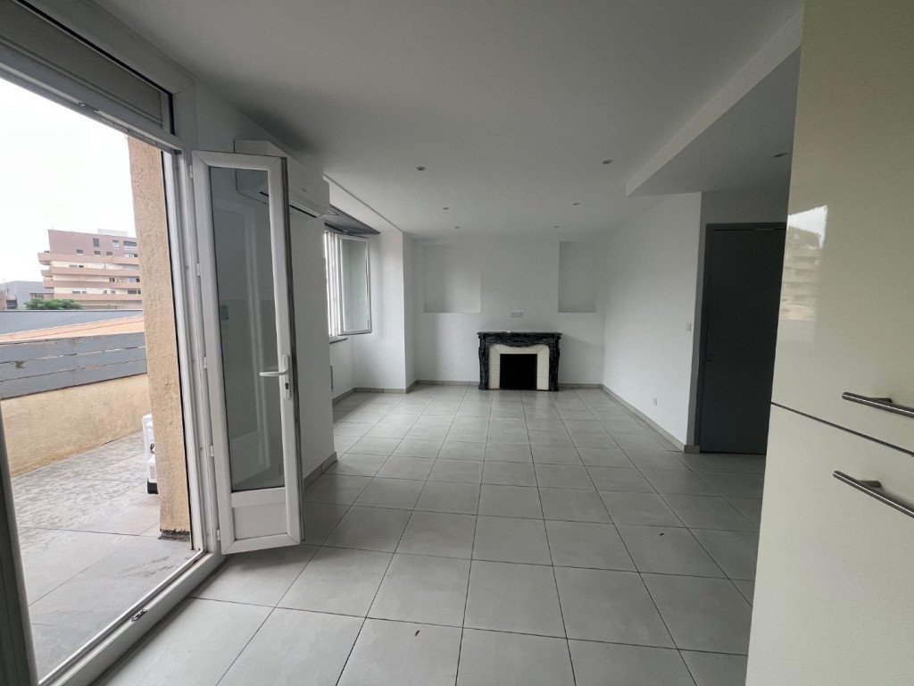 Appartement à louer, 78m², Béziers