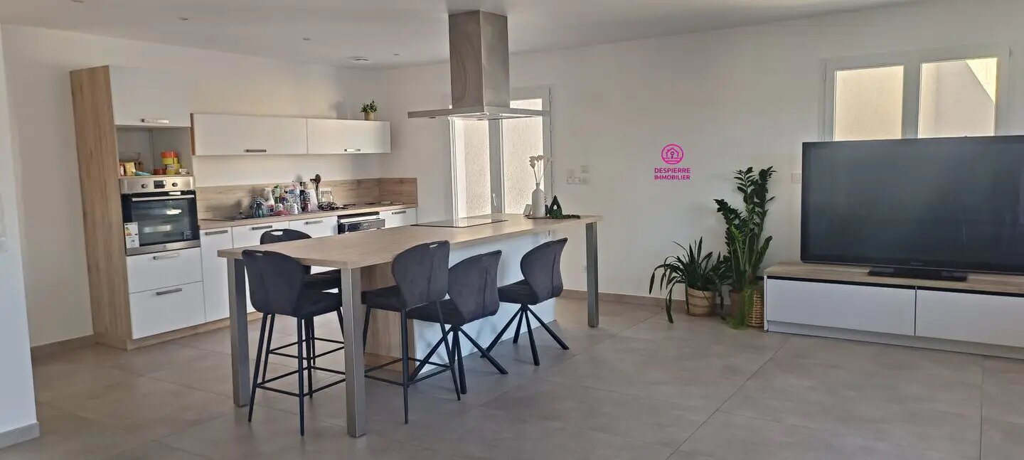 Maison à vendre, 210m², Auberives-sur-Varèze