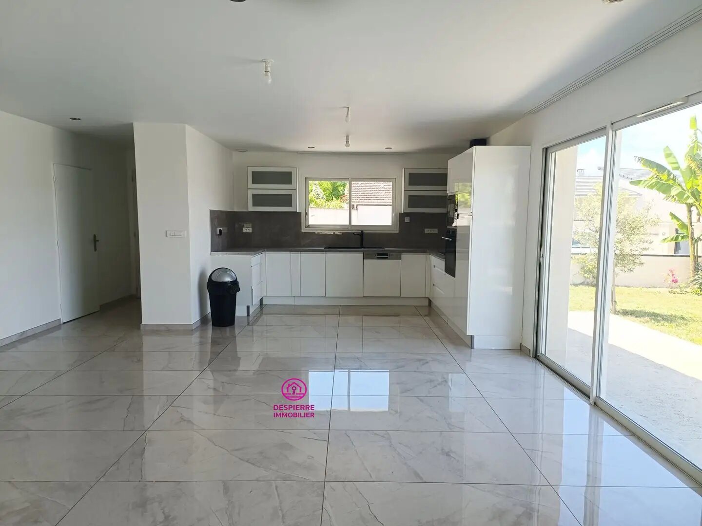 Maison à vendre, 96m², Beausemblant