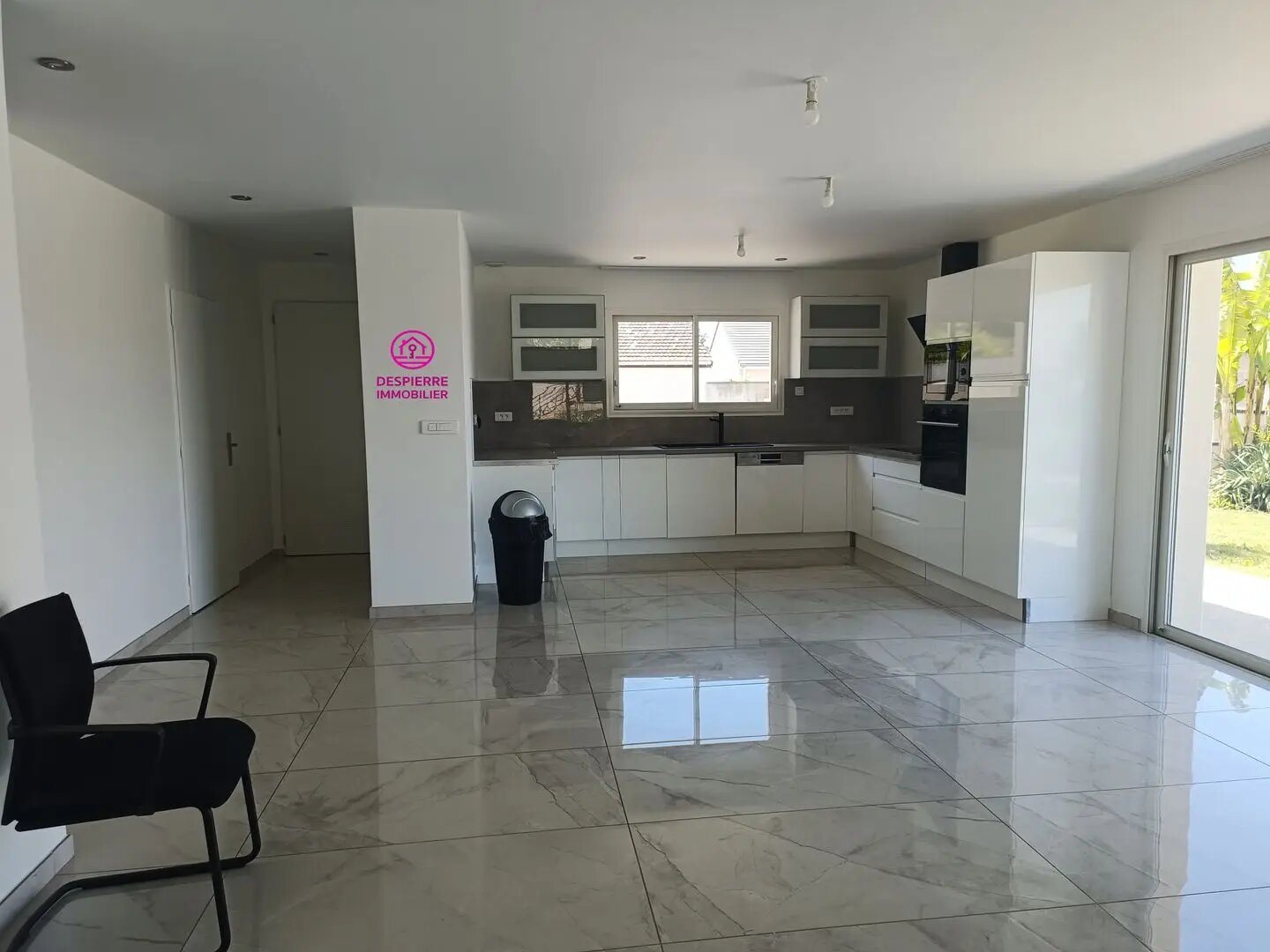 Maison à vendre, 96m², Beausemblant