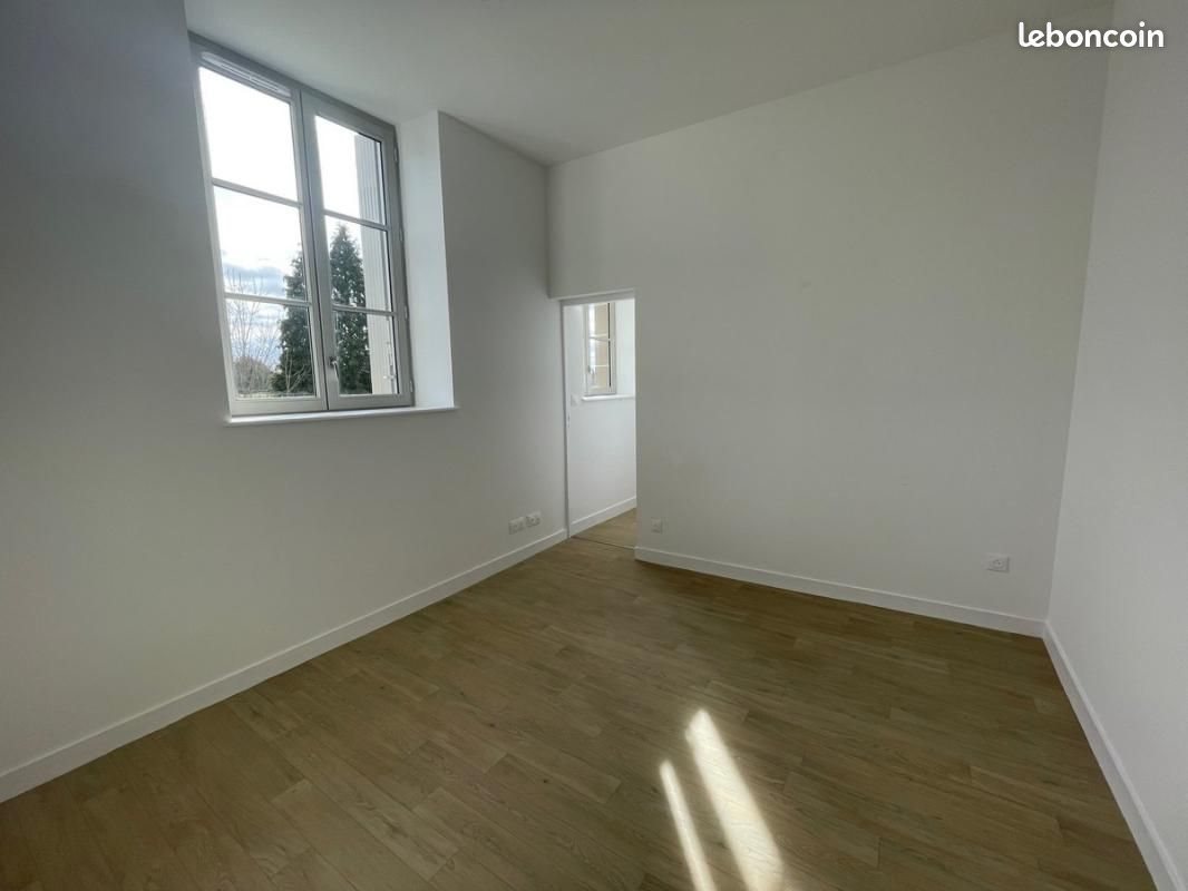 Appartement à louer, 97m², Vigeois