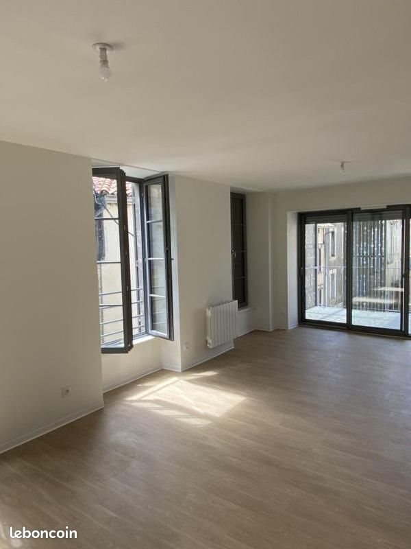 Appartement à louer, 70m², Villefranche-de-Rouergue