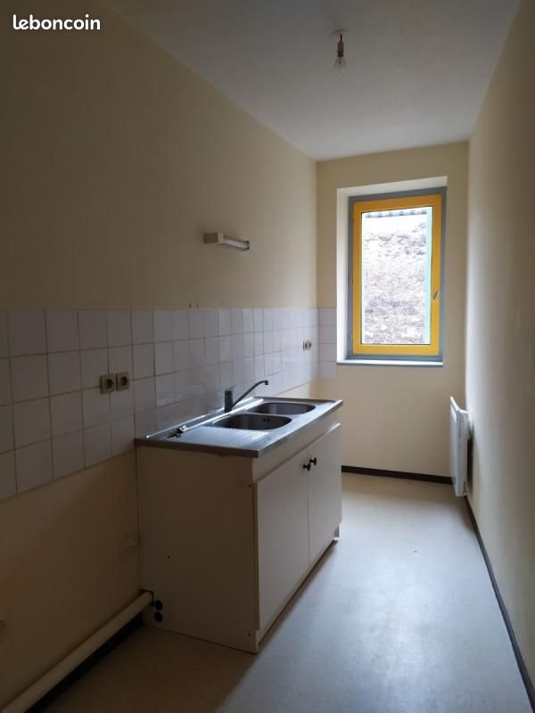 Appartement à louer, 55m², Meyrueis