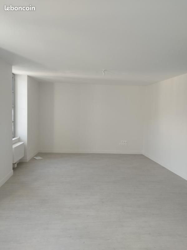 Appartement à louer, 62m², Catus