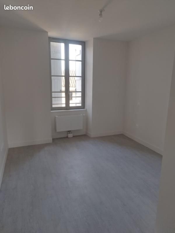 Appartement à louer, 62m², Catus