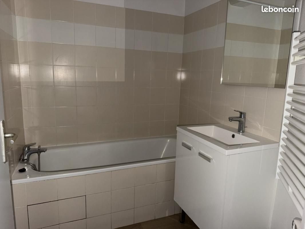 Appartement à louer, 83m², Aurillac