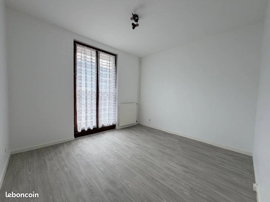 Appartement à louer, 66m², Saint-Jean-de-Maurienne