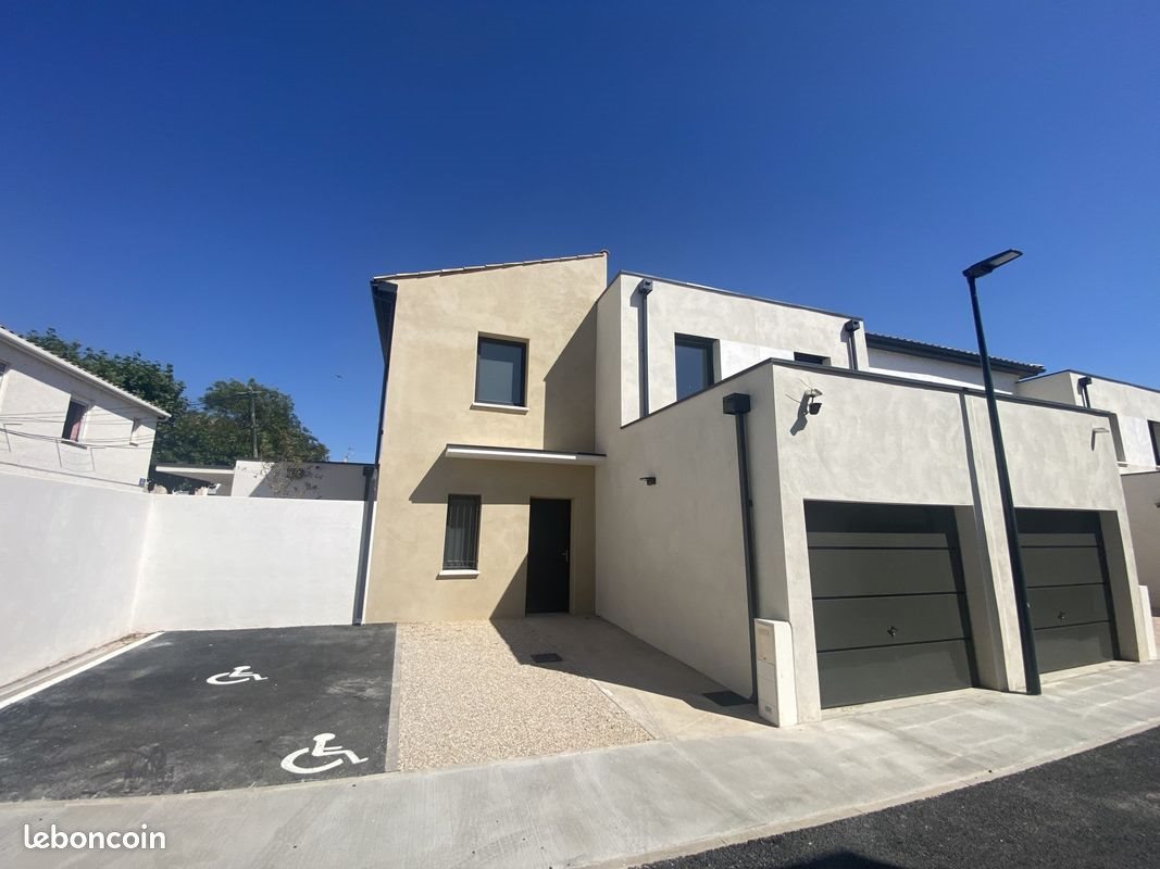 Maison à louer, 86m², Mireval