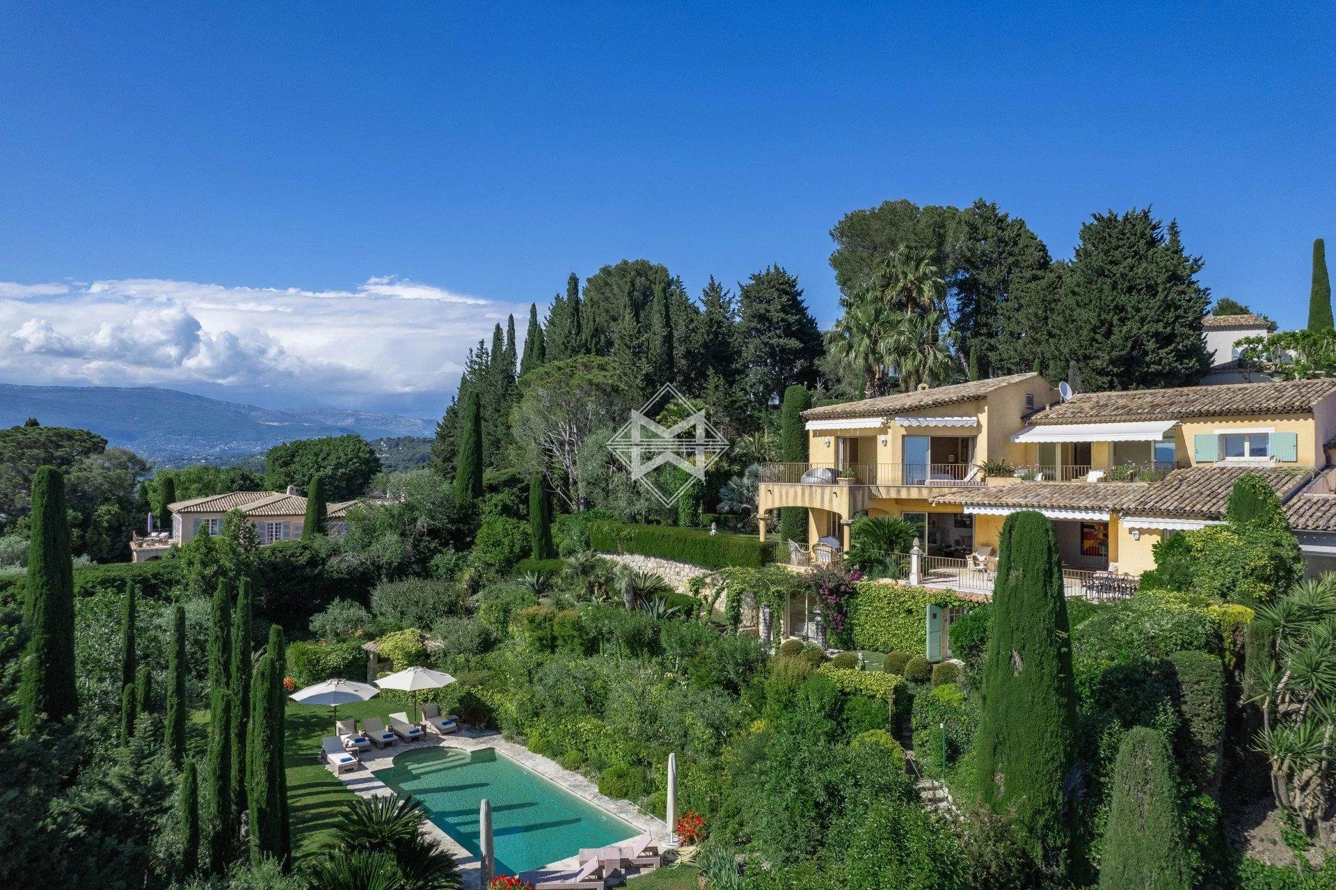 Maison à vendre, 381m², Mougins