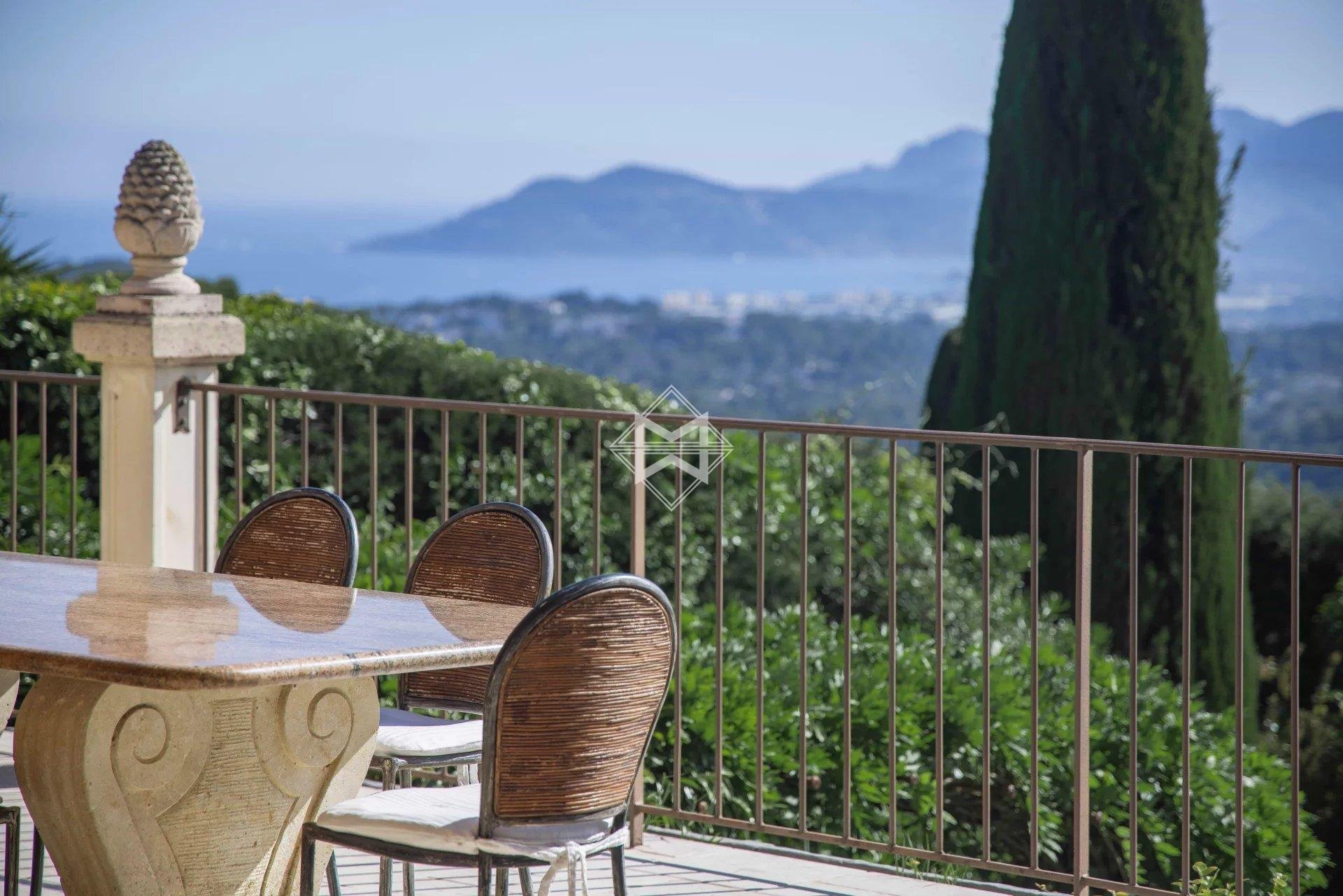 Maison à vendre, 381m², Mougins