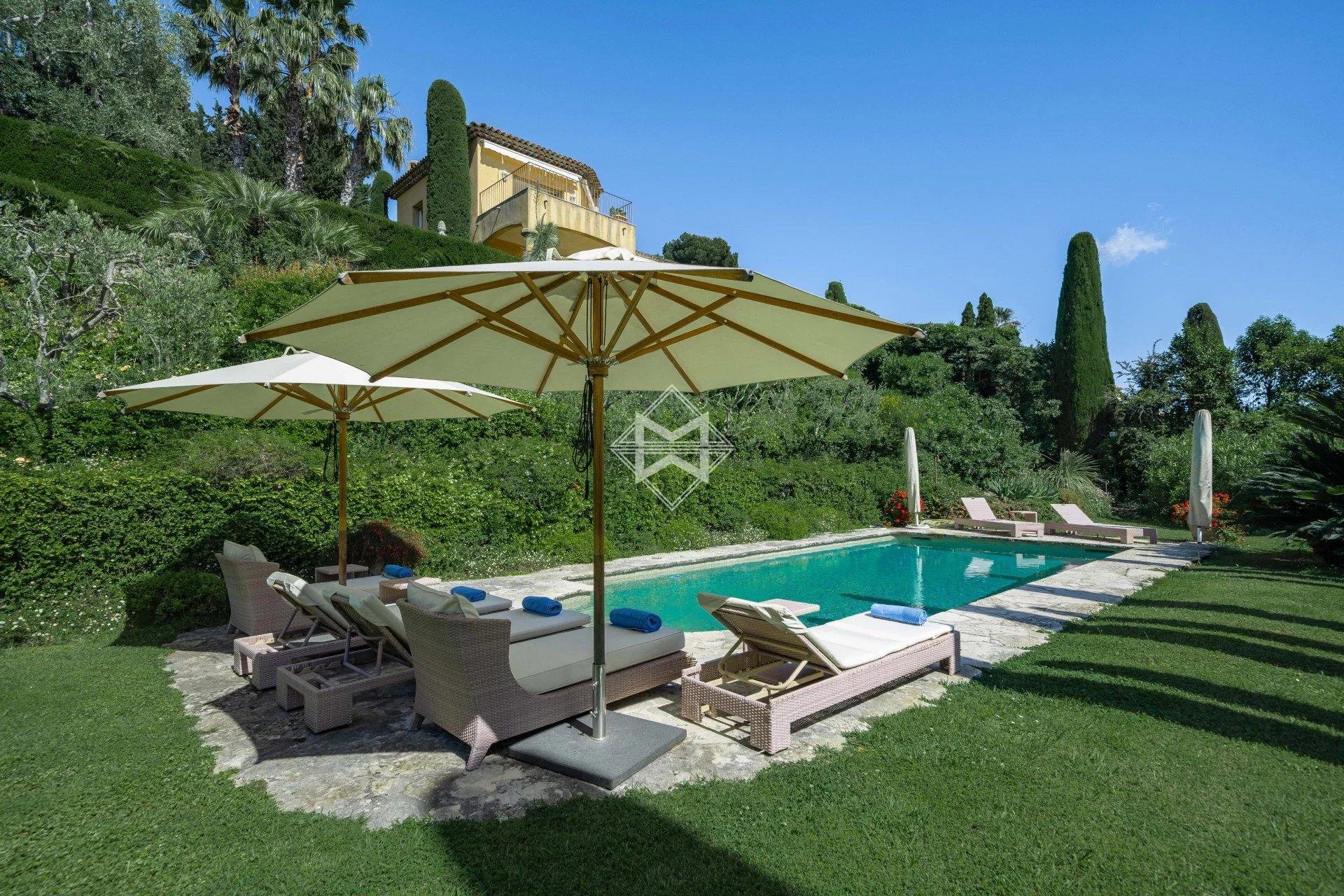 Maison à vendre, 381m², Mougins