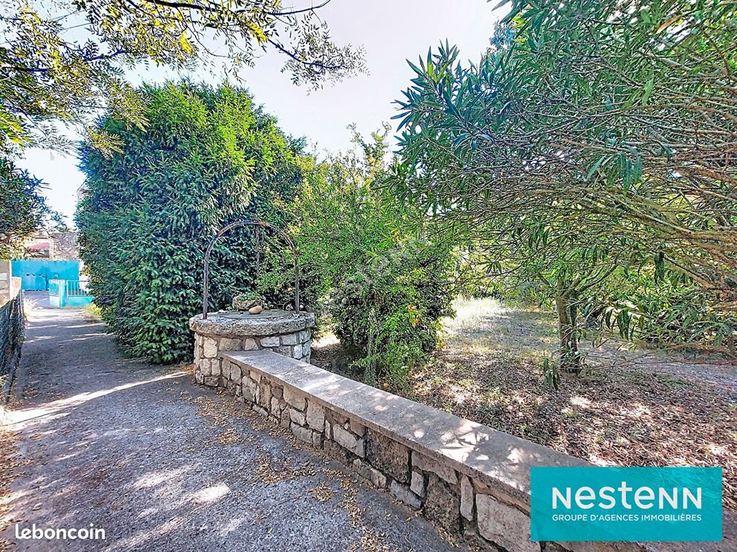 Maison à vendre, 115m², Saint-Mitre-les-Remparts