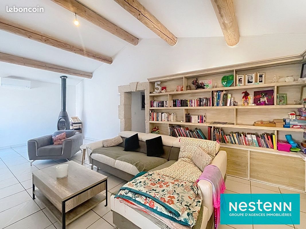 Maison à vendre, 132m², Saint-Mitre-les-Remparts