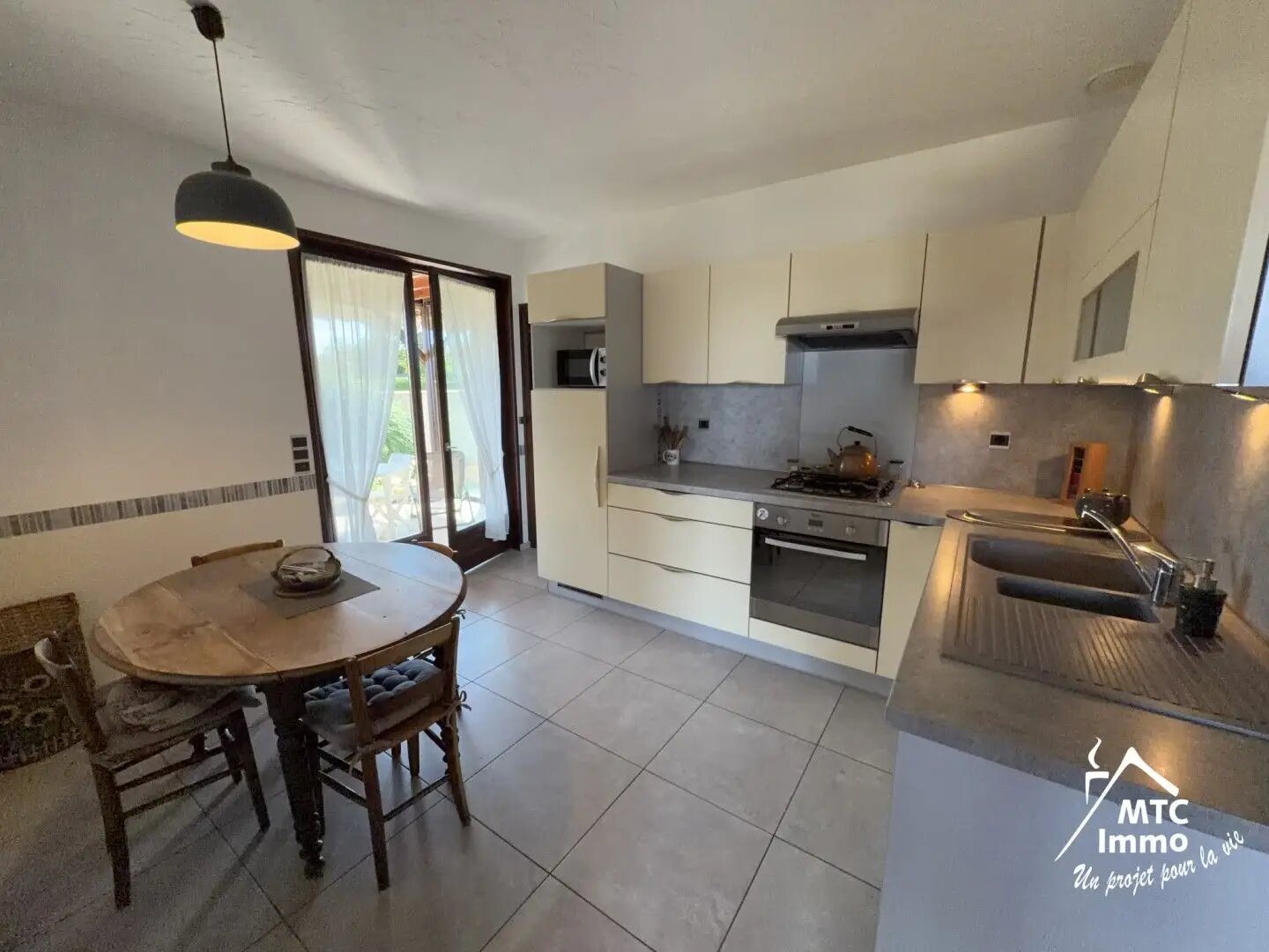 Maison à vendre, 115m², Loyettes