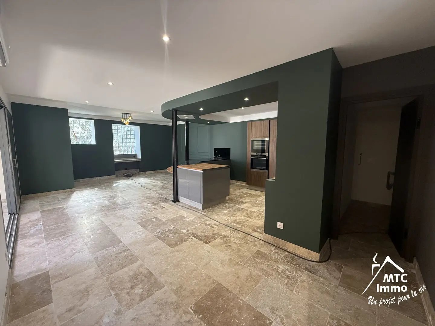 Appartement à vendre, 182m², Hières-sur-Amby