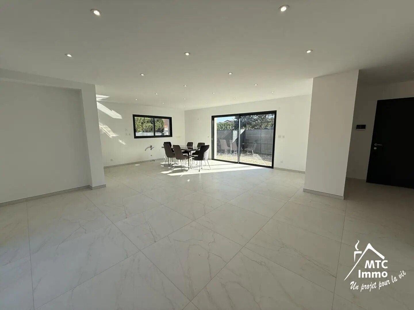 Maison à vendre, 139m², Loyettes
