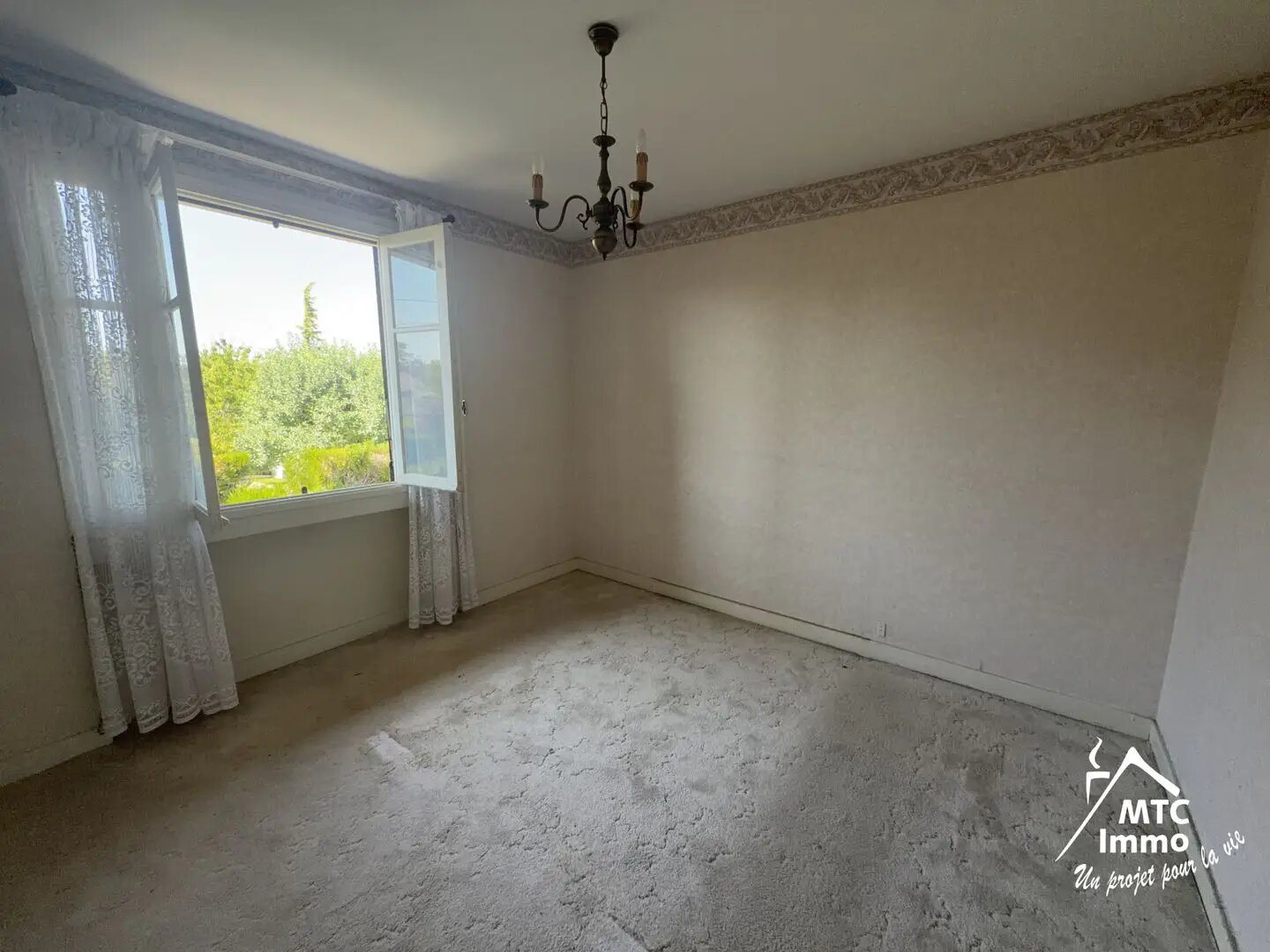 Maison à vendre, 112m², Loyettes