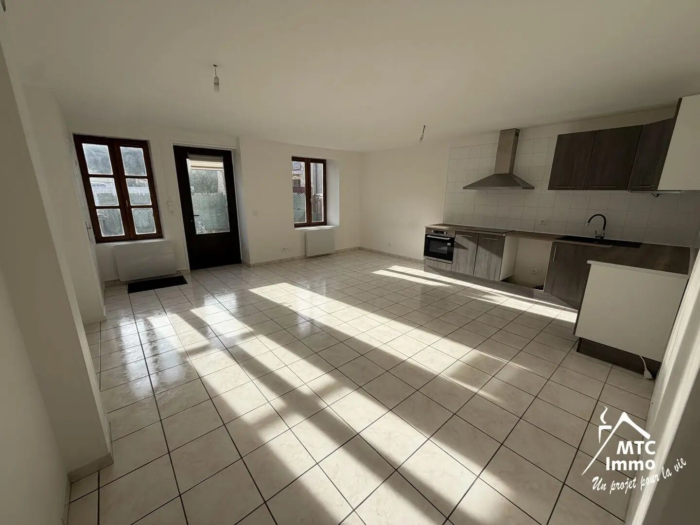 Appartement à vendre, 90m², Loyettes
