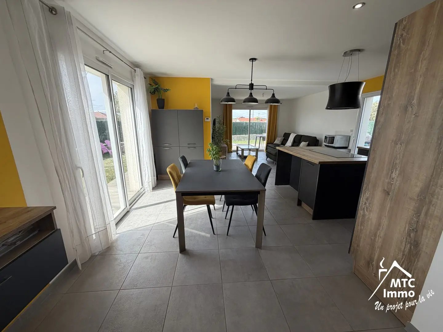 Maison à vendre, 110m², Loyettes