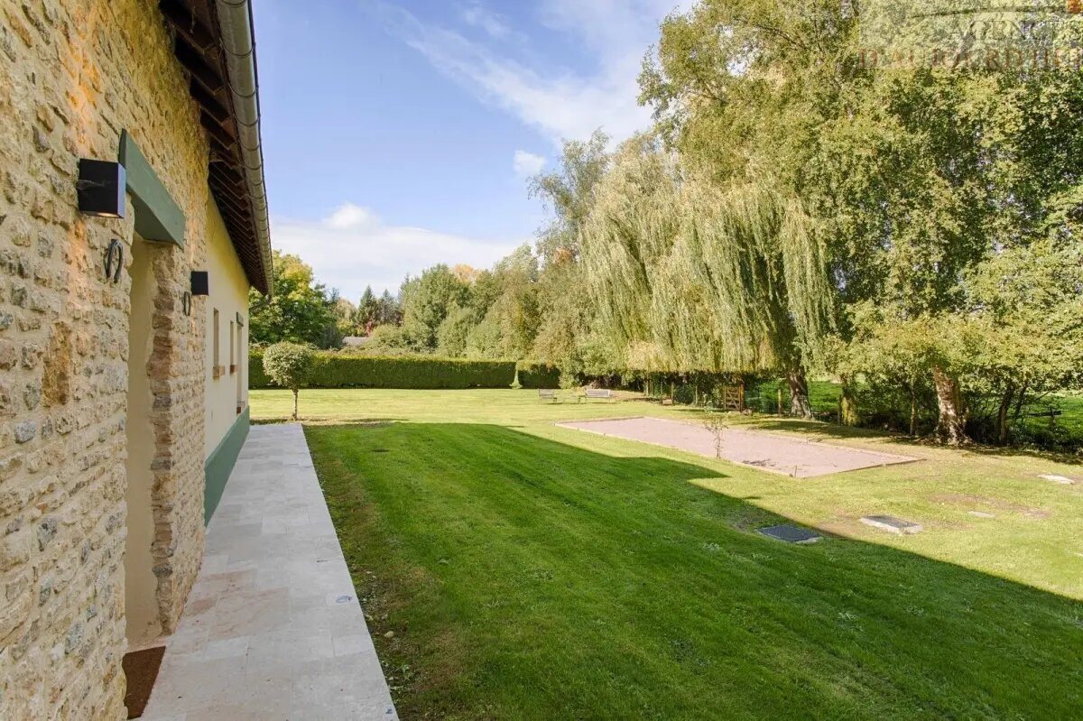 Maison à vendre, 265m², Saint-Etienne-la-Thillaye