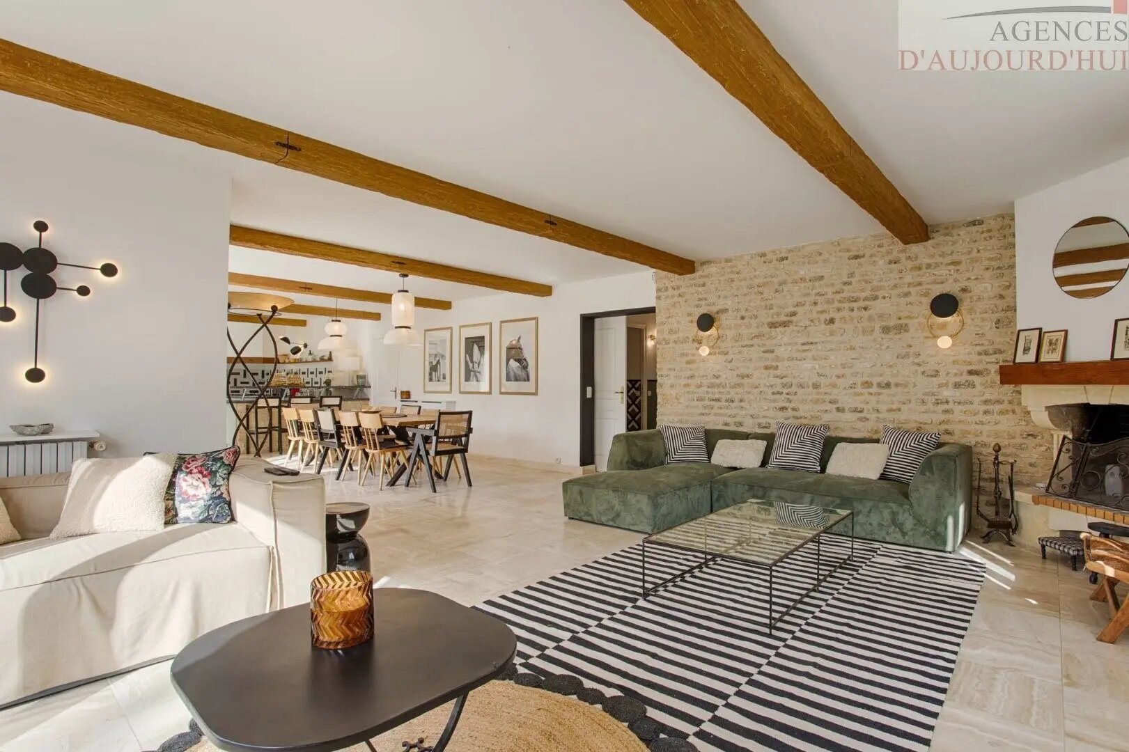 Maison à vendre, 265m², Saint-Etienne-la-Thillaye