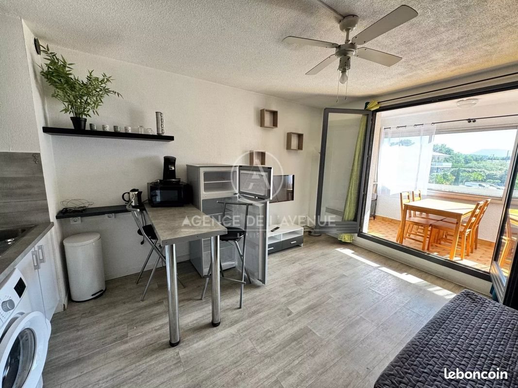 Appartement à louer, 22m², Sanary-sur-Mer