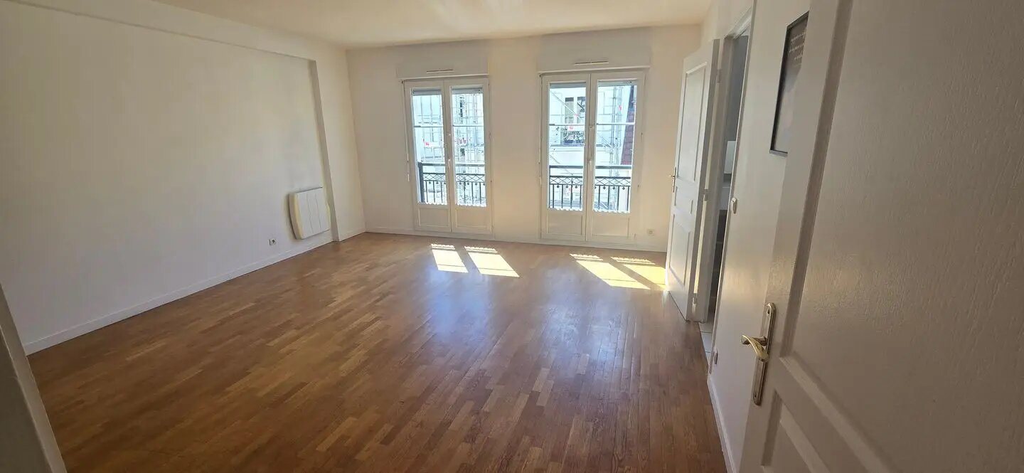 Appartement à louer, 93m², Issy-les-Moulineaux