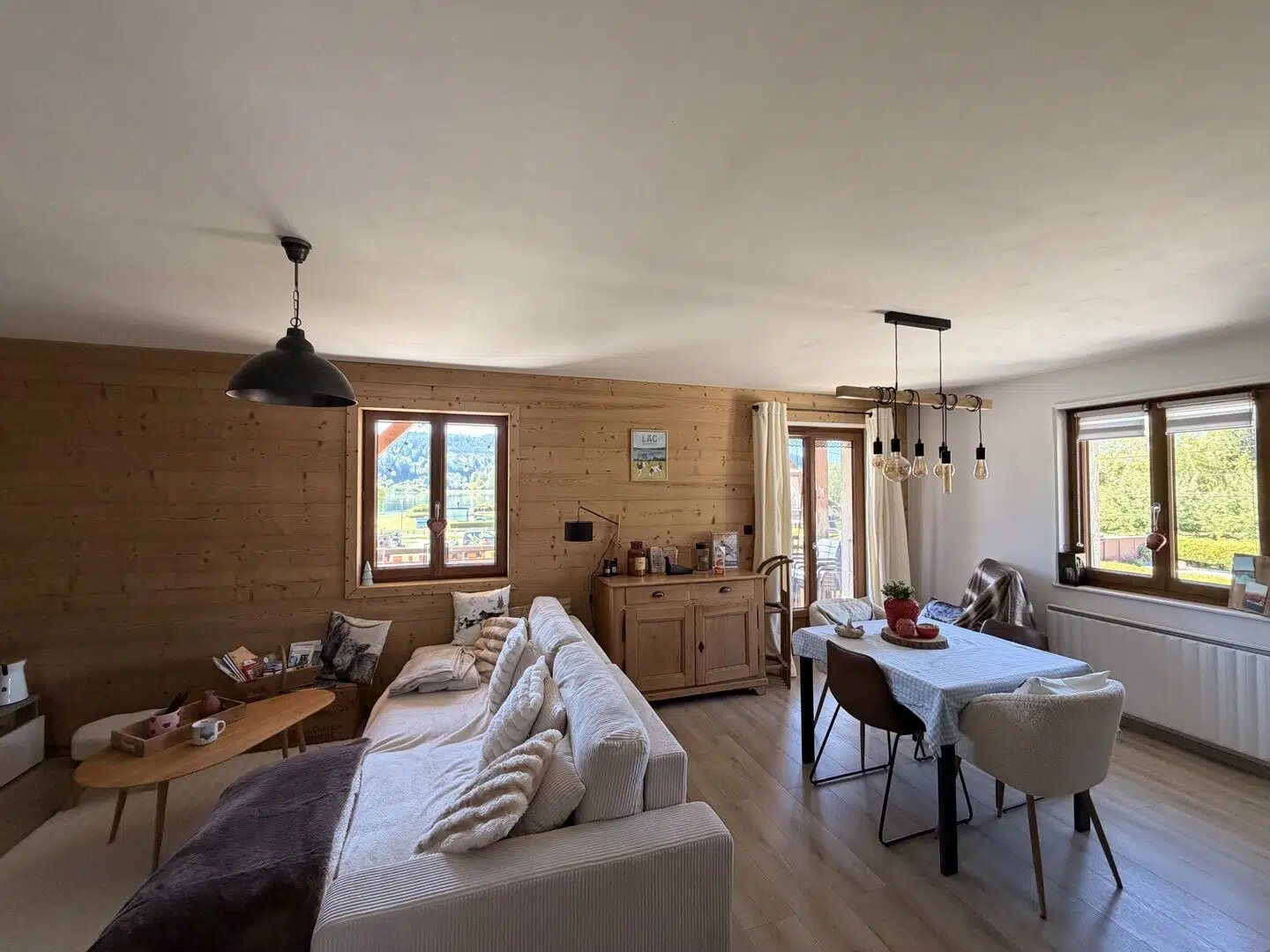 Appartement à vendre, 105m², Saint-Point-Lac
