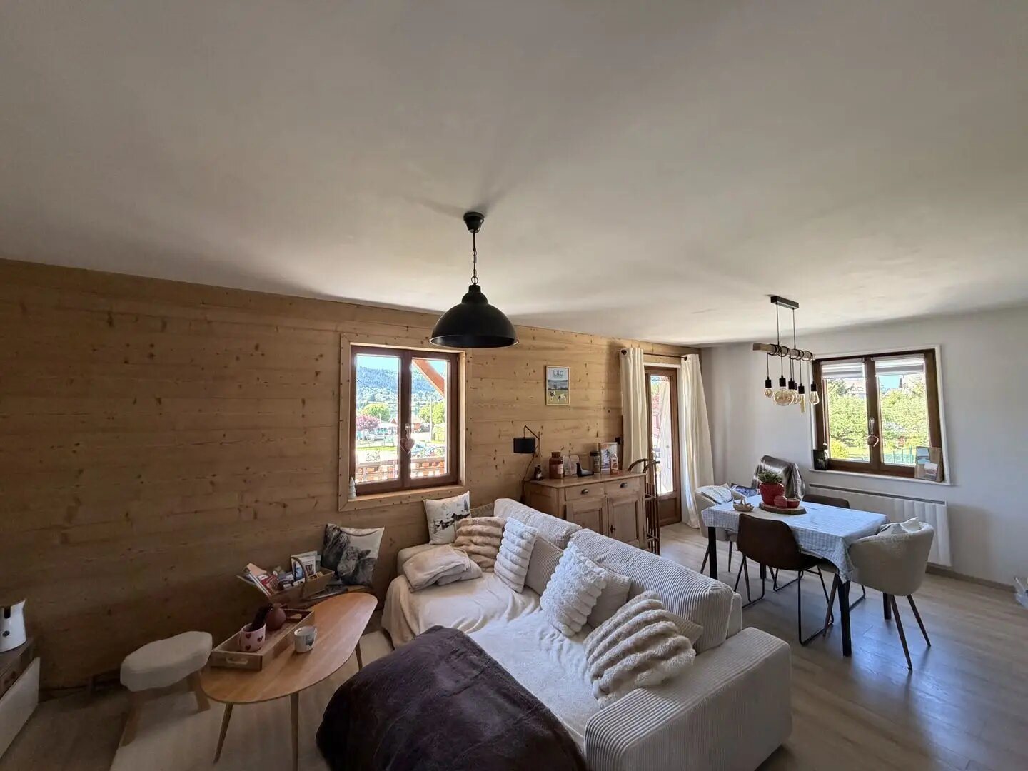 Appartement à vendre, 105m², Saint-Point-Lac