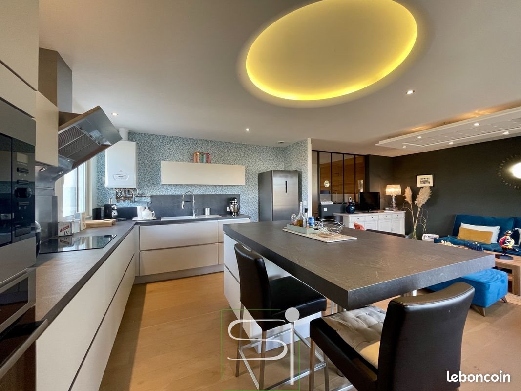 Appartement à vendre, 73m², Royan