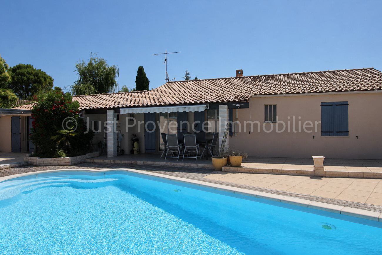 Maison à vendre, 142m², Caromb