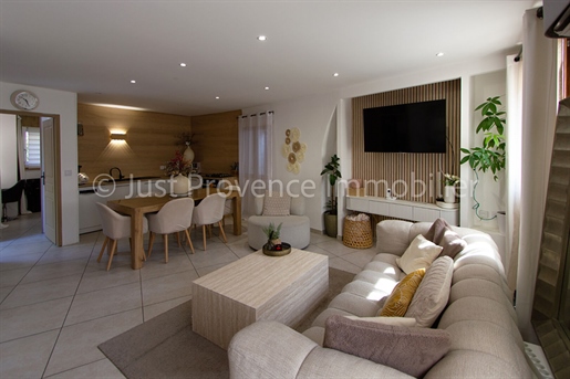 Maison 6 pièces 203 m² · à Caromb · 203 m² · 385 000 €
