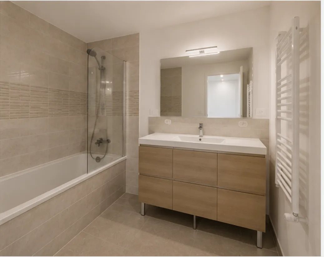 Appartement à vendre, 71m², La Roque-d'Anthéron