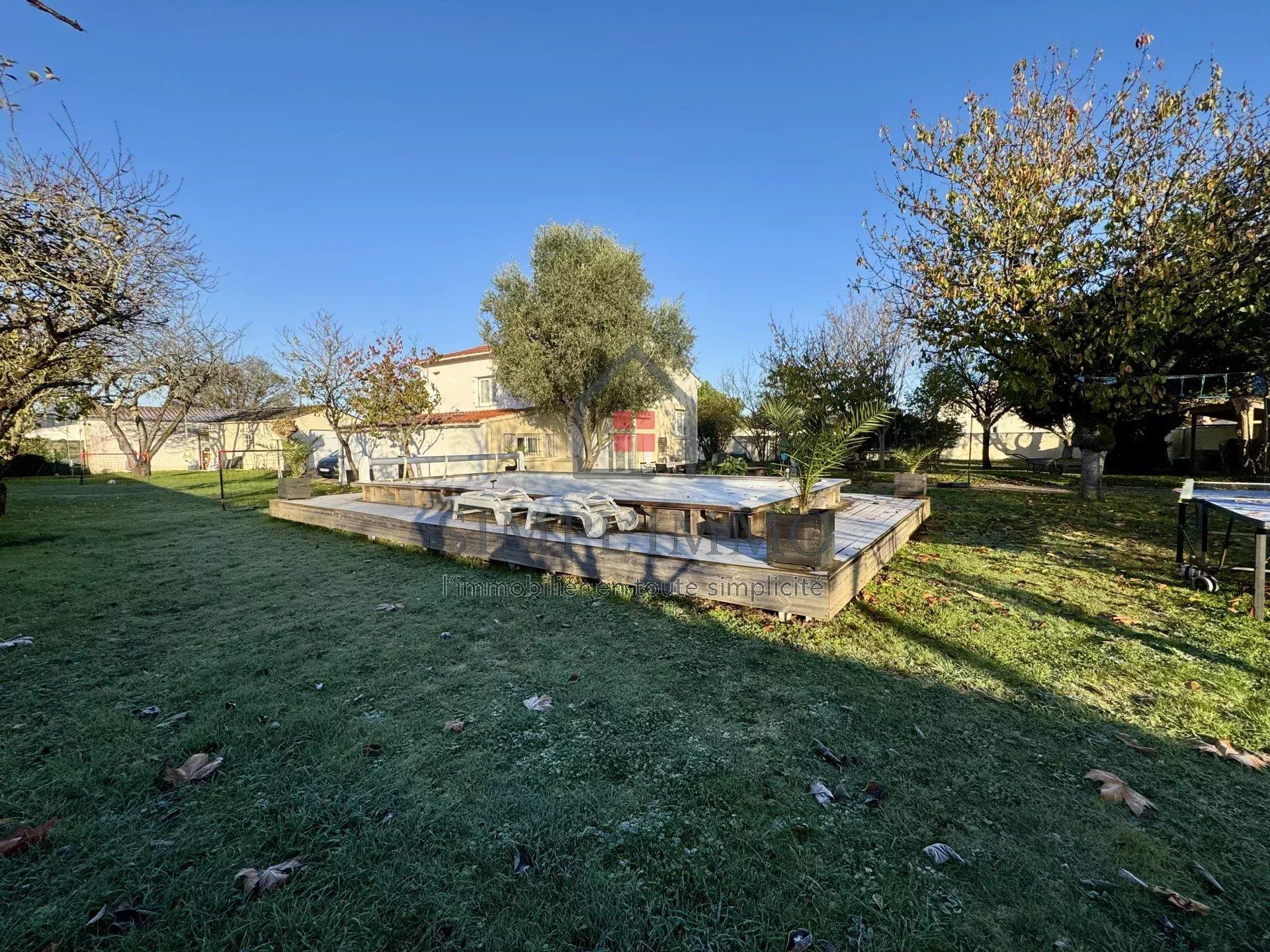 Maison à vendre, 163m², Échillais