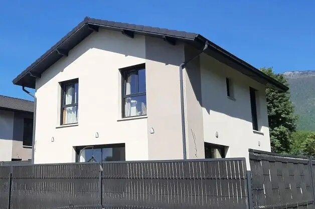 Maison à vendre, 167m², Saint-Genis-Pouilly