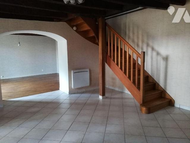 Maison à louer, 91m², Guignen