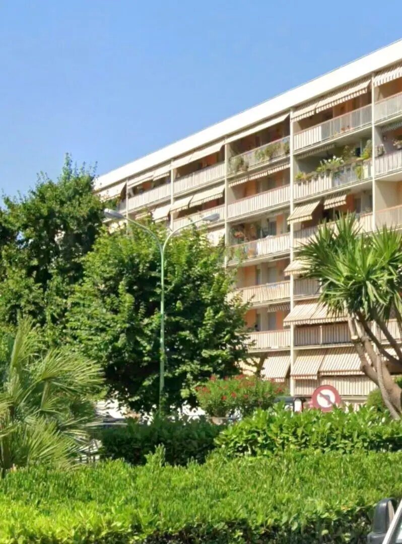 Appartement à louer, 70m², Nice