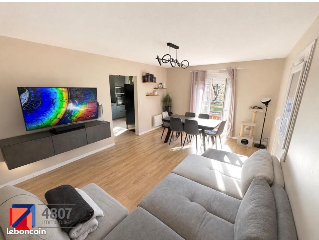 Appartement à louer, 68m², Cluses