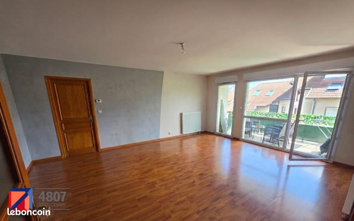 Appartement à louer, 79m², Publier