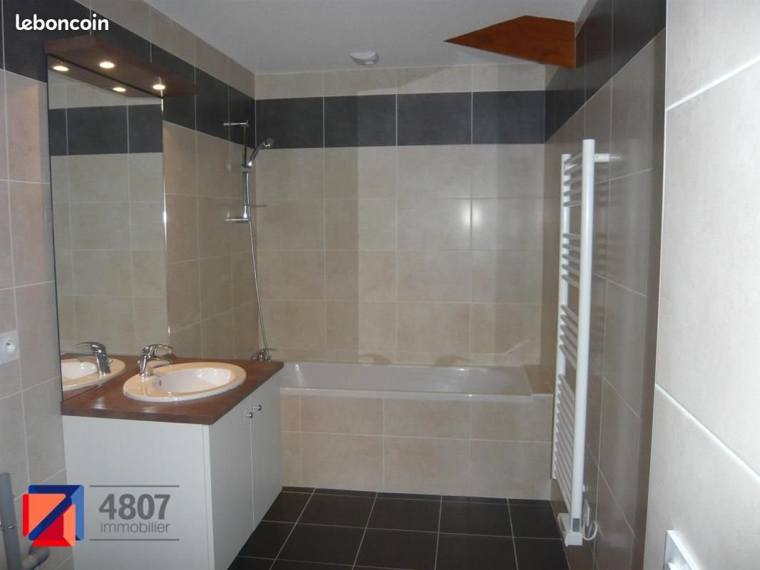 Appartement à louer, 56m², Marnaz