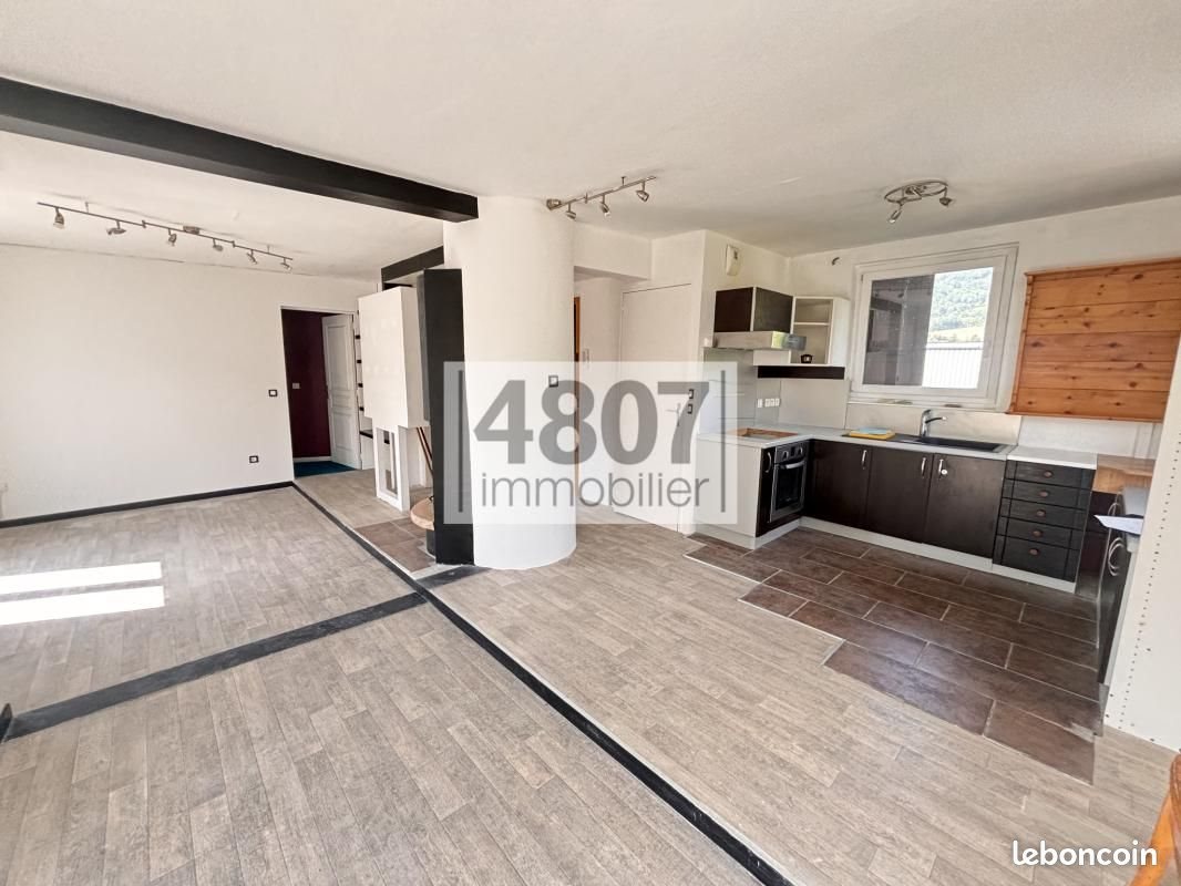 Appartement à vendre, 57m², Cluses