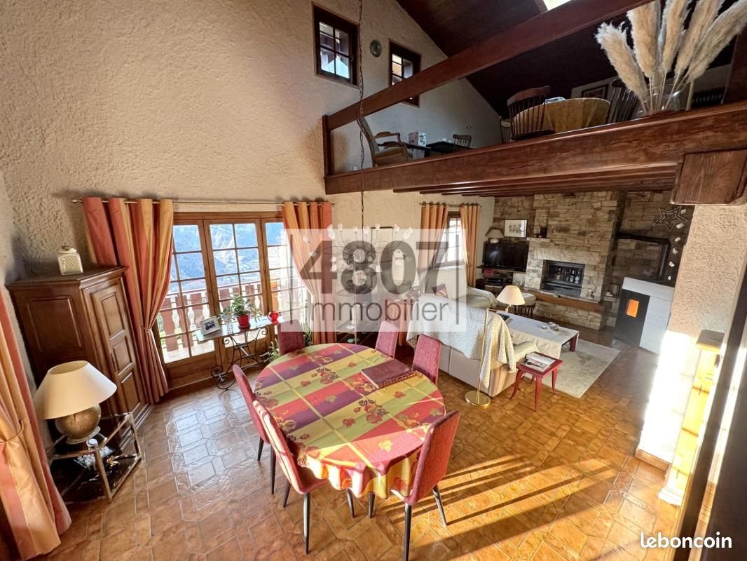 Maison à vendre, 141m², Saint-Sigismond