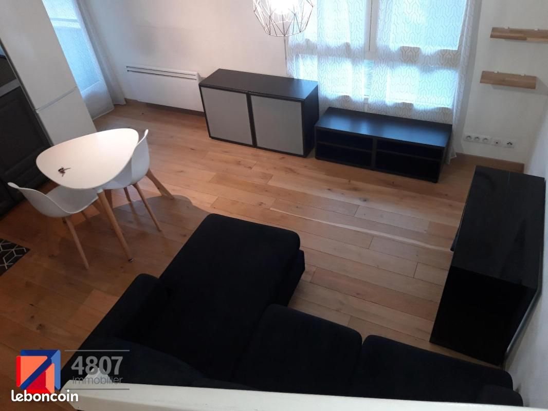 Appartement à louer, 64m², Thyez