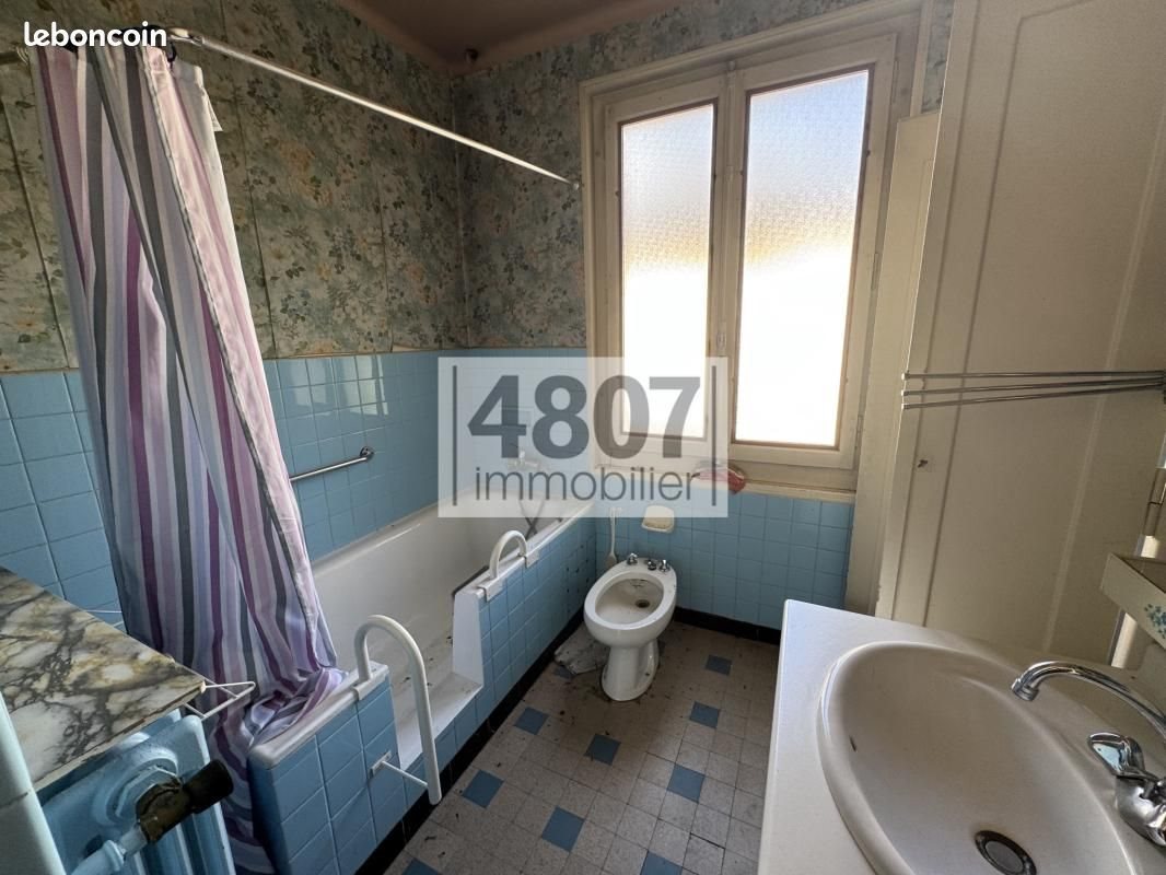 Maison à vendre, 420m², Cluses