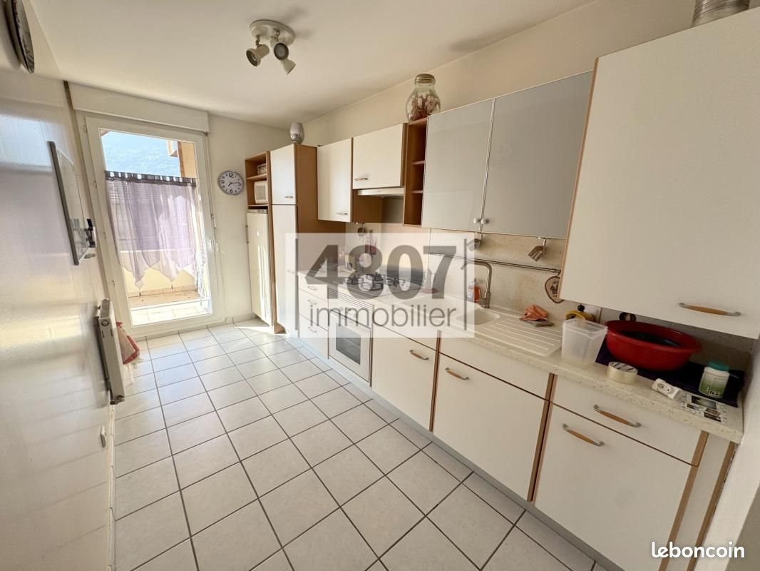 Appartement à vendre, 62m², Thyez